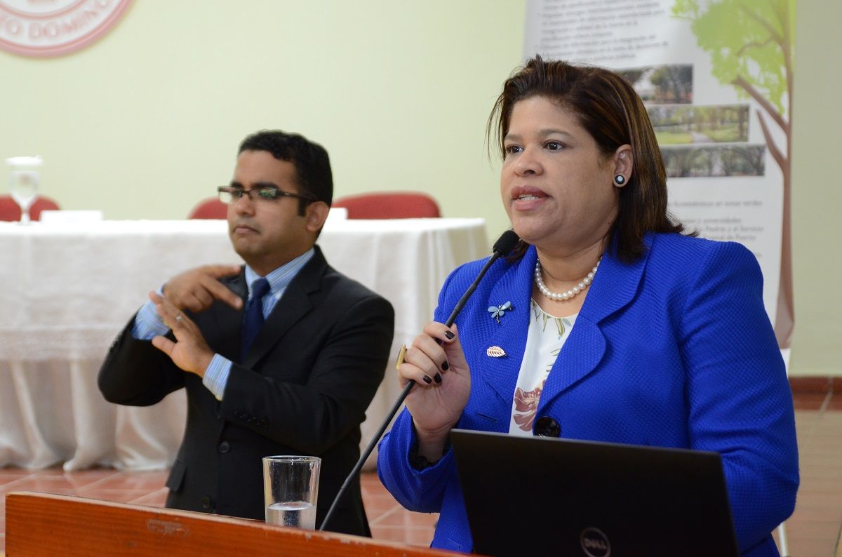 ?p=image&amp;src=%7B%22file%22%3A%22images%2Fnews%2FSolhanlleBonilla Instituto Tecnol&oacute;gico de Santo Domingo - Investigaci&oacute;n del INTEC seleccionada por Programa PEER como historia de &eacute;xito de la regi&oacute;n