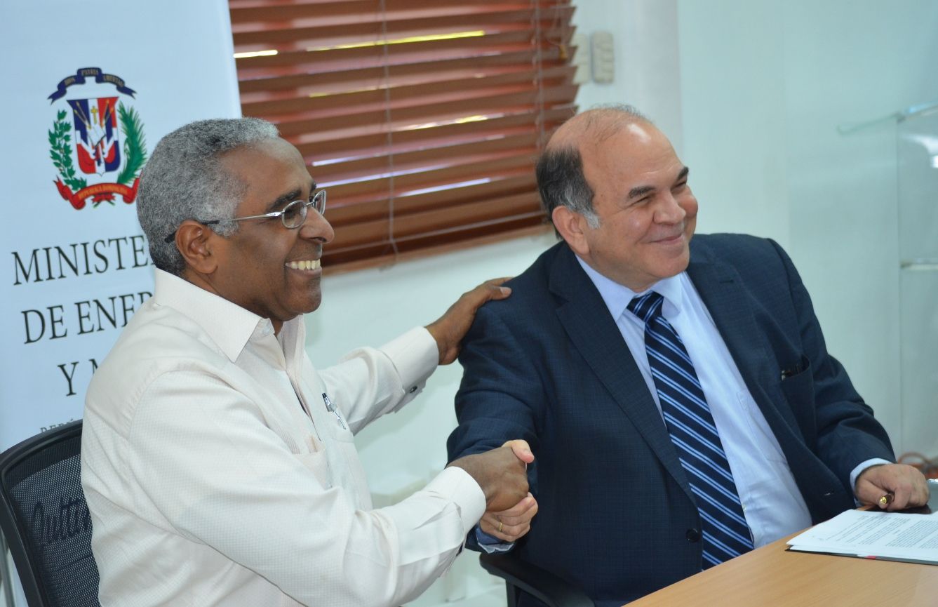 ?p=image&amp;src=%7B%22file%22%3A%22images%2Fprensa%2FDSC_1821 Instituto Tecnol&oacute;gico de Santo Domingo - Cooperaci&oacute;n acad&eacute;mico-cient&iacute;fica con Ministerio Energ&iacute;a y Minas