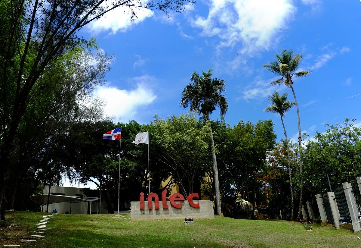 ?p=image&amp;src=%7B%22file%22%3A%22images%2Fnews%2F140622Campus-Intec-Com40 Instituto Tecnol&oacute;gico de Santo Domingo - INTEC obtiene primer lugar nacional en Ranking Web de Universidades