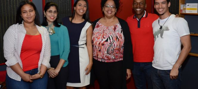 ?p=image&amp;src=%7B%22file%22%3A%22images%2Fnews%2FestudiantesPSI Instituto Tecnol&oacute;gico de Santo Domingo - Notas de prensa