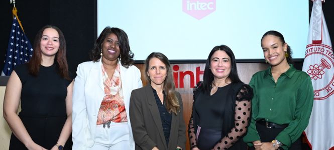 ?p=image&amp;src=%7B%22file%22%3A%22images%2Fnews%2FTaller+Periodistas+INTEC+c Instituto Tecnol&oacute;gico de Santo Domingo - Notas de prensa