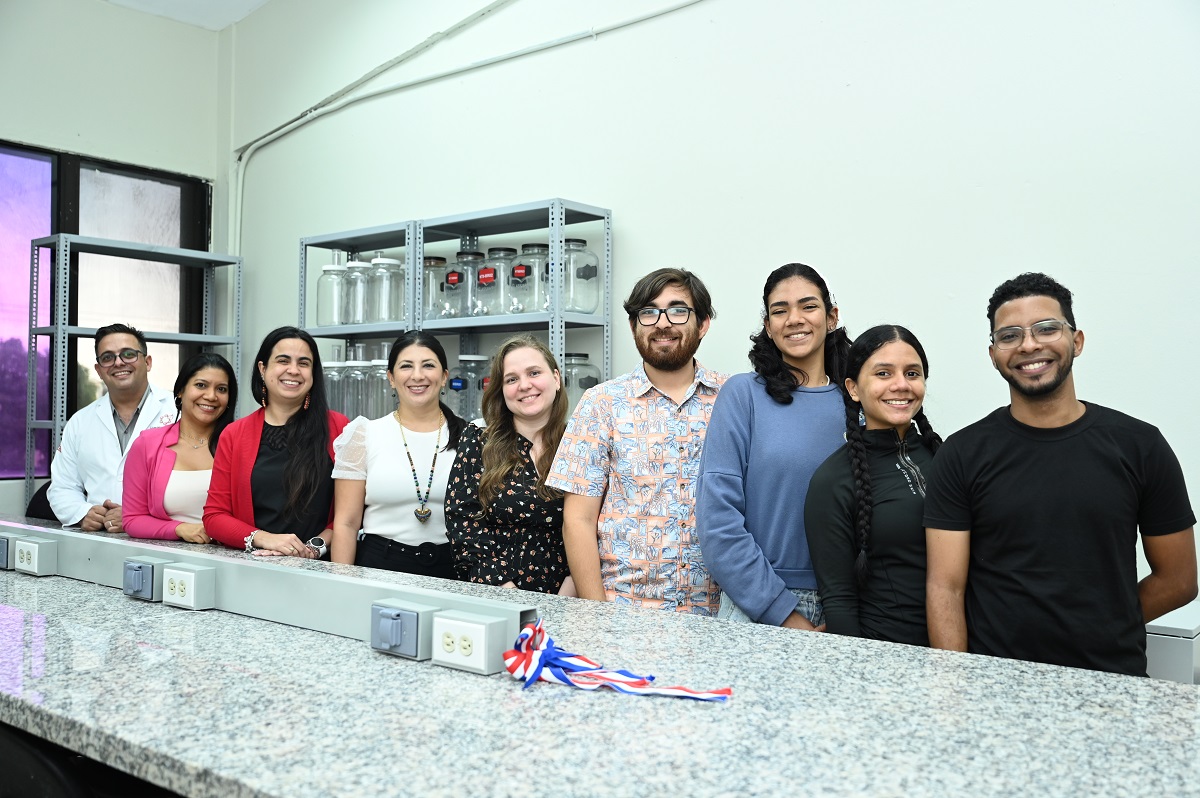 Inauguran%20Laboratorio%20de%20Reactores%20y%20Biorreactores%20del%20INTEC%202 Instituto Tecnológico de Santo Domingo - INTEC Reactors and Bioreactors Laboratory inaugurated