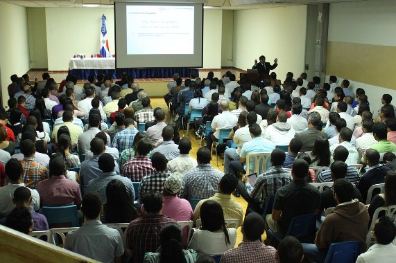 Congreso_de_Ingenieria_Estructural_INTEC_24-oct-2013_-_copia Instituto Tecnológico de Santo Domingo - Más de mil ingenieros se actualizan en estructuras