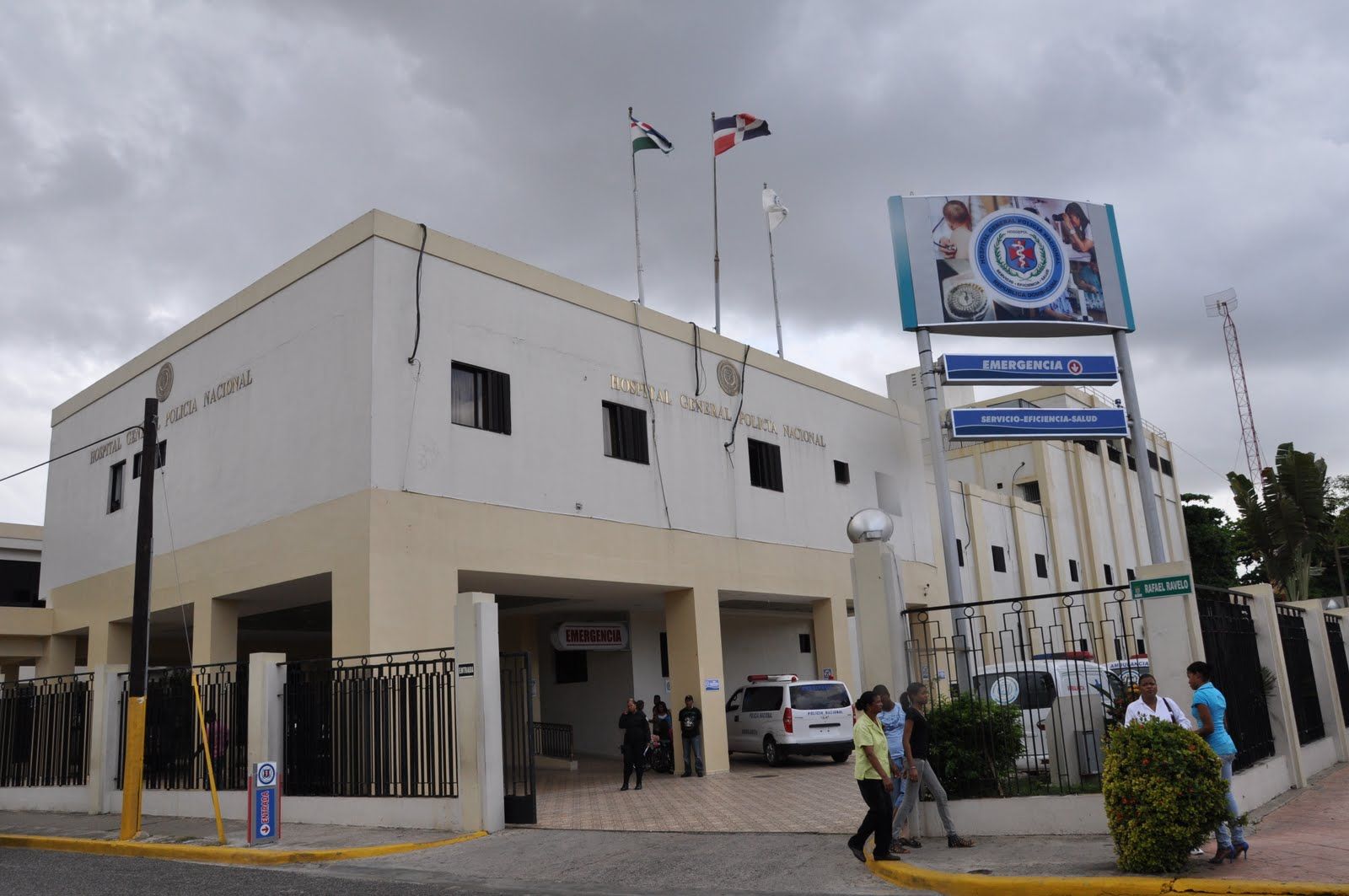 Fachada%20Hosgedopol-2ae0521f image Fachada%20Hosgedopol-2ae0521f Instituto Tecnológico de Santo Domingo - Hospital General de la PN en proceso de mejorar y ampliar sus servicios