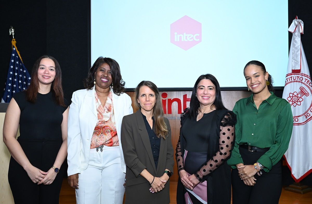 Taller%20Periodistas%20INTEC%20c-33e4a37c image Taller%20Periodistas%20INTEC%20c-33e4a37c Instituto Tecnológico de Santo Domingo - INTEC y Embajada de los EE.UU. imparten taller de actualización para periodistas en producción de audiovisuales