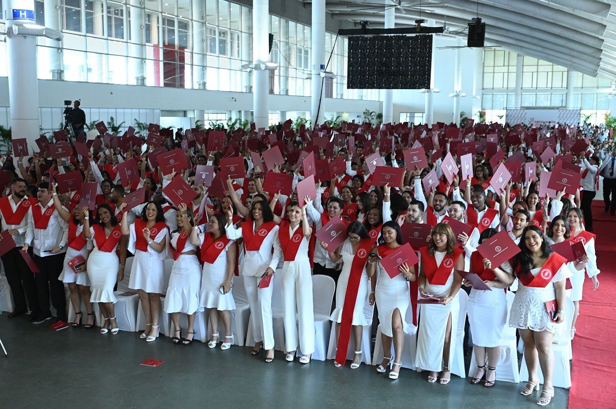 Mujeres%20lideran%20sexagesima%20octava%20graduacion%20del%20INTEC-35f5b264 Instituto Tecnológico de Santo Domingo - Women lead the sixty-eighth INTEC graduation