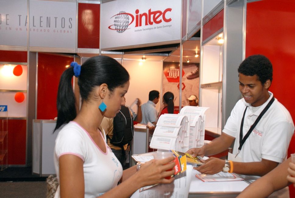 Feria%20de%20talentos%202010%20stand2-469b91b8 Instituto Tecnológico de Santo Domingo - 2.0 Recruitment at the INTEC 2012 Talent Fair