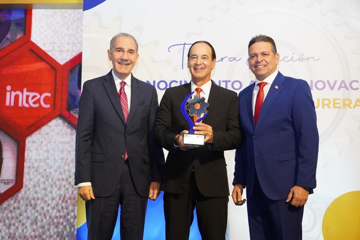 Arturo%20del%20Villar-4cbe8bb0 image Arturo%20del%20Villar-4cbe8bb0 Instituto Tecnológico de Santo Domingo - INTEC recibe galardón a la Innovación Académica en premiación de Proindustria