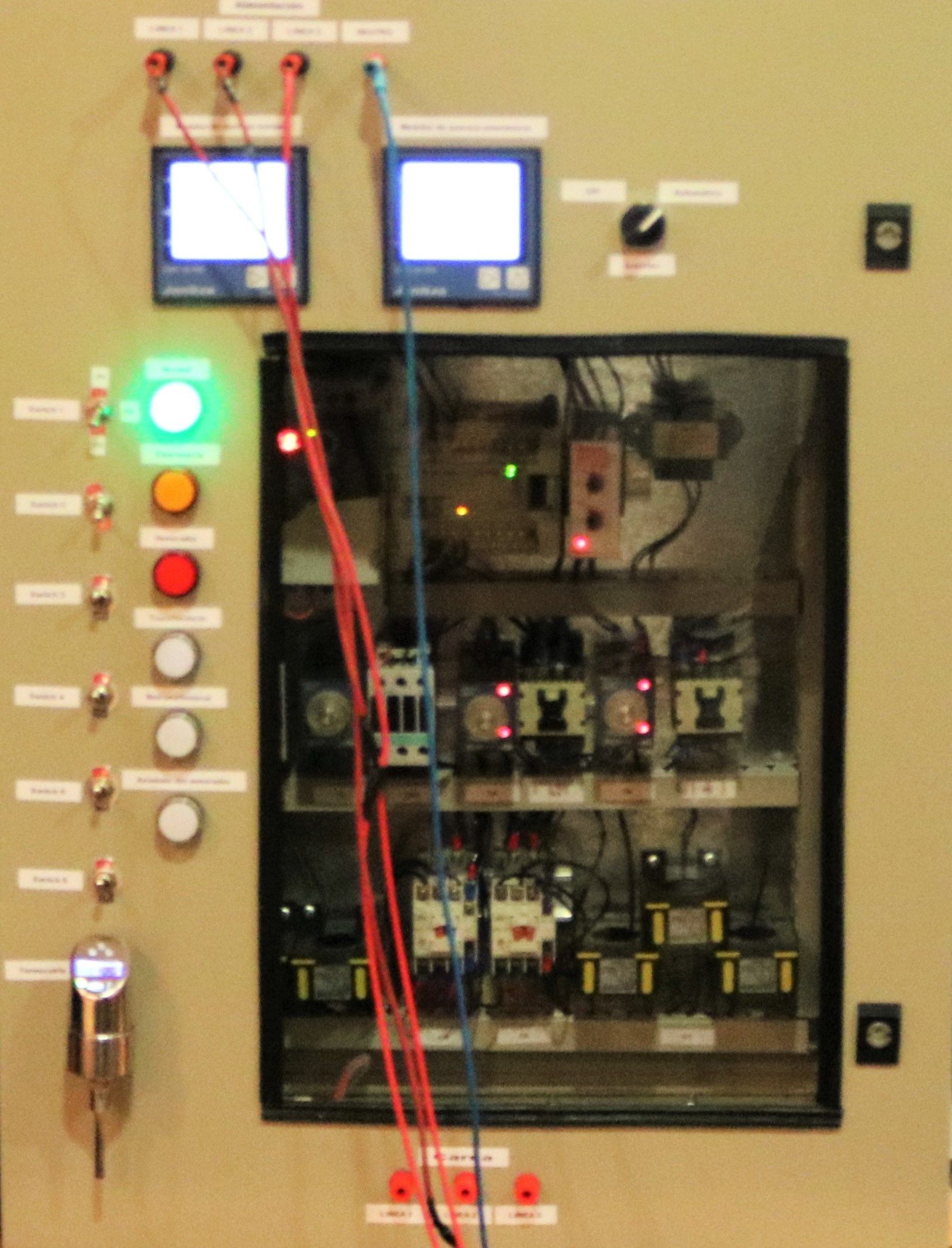Transfer%20bb-65442cb6 image Transfer%20bb-65442cb6 Instituto Tecnológico de Santo Domingo - Estudiantes fabrican transfer switch para prácticas