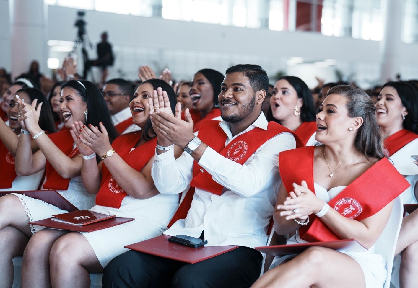 Egresados%20y%20egresadas%20de%20INTEC%20tienen%20mas%20de%20un%2098%20de%20empleabilidad-7b2efb40 Instituto Tecnol&oacute;gico de Santo Domingo - INTEC lidera en RD indicadores del ranking mundial QS en calidad acad&eacute;mica y empleabilidad