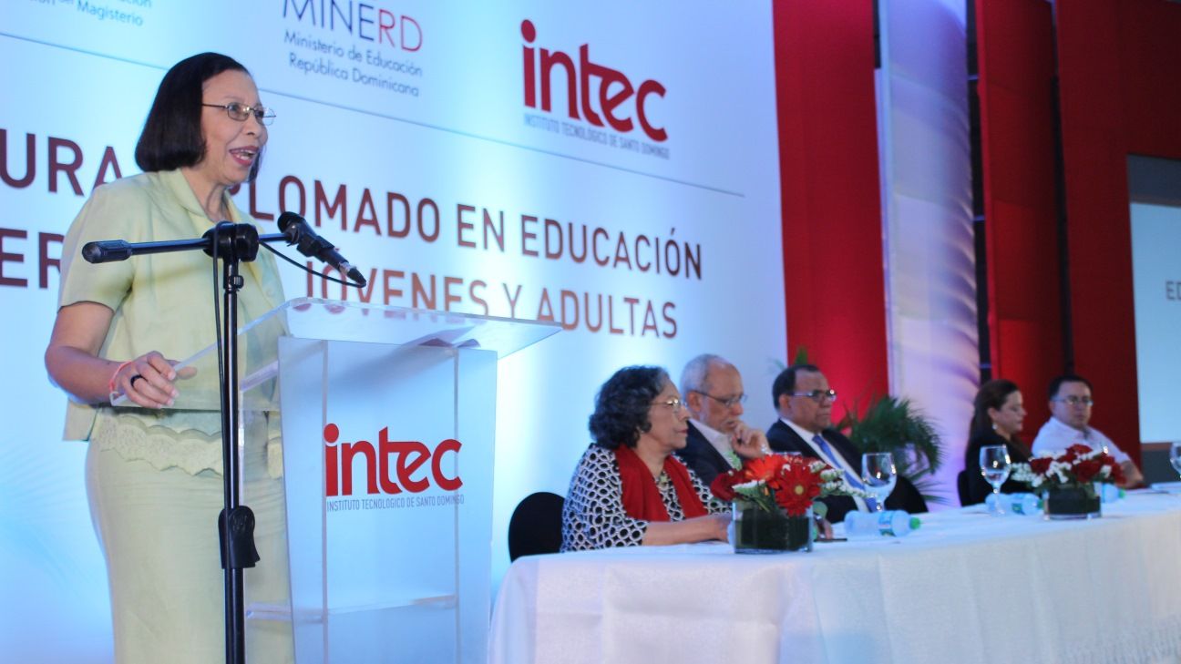 Elsa%20Alcntara%20-%20decana%20del%20rea%20de%20Ciencias%20Sociales%20y%20Humanidades-9eed96df image Elsa%20Alcntara%20-%20decana%20del%20rea%20de%20Ciencias%20Sociales%20y%20Humanidades-9eed96df Instituto Tecnológico de Santo Domingo - Capacitan a 640 maestros en formación de Jóvenes y Adultos