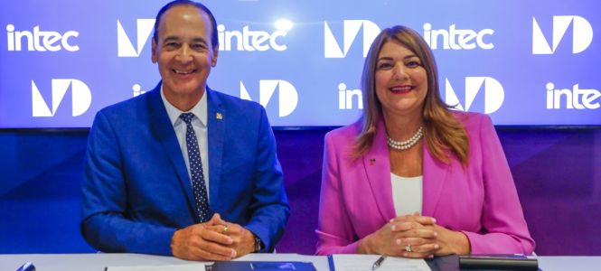 El%20rector%20del%20INTEC%20Arturo%20Del%20Villar%20y%20Madeline%20Pumariega%20Presidenta%20de%20MDC-baee0070 Instituto Tecnol&oacute;gico de Santo Domingo - Notas de prensa