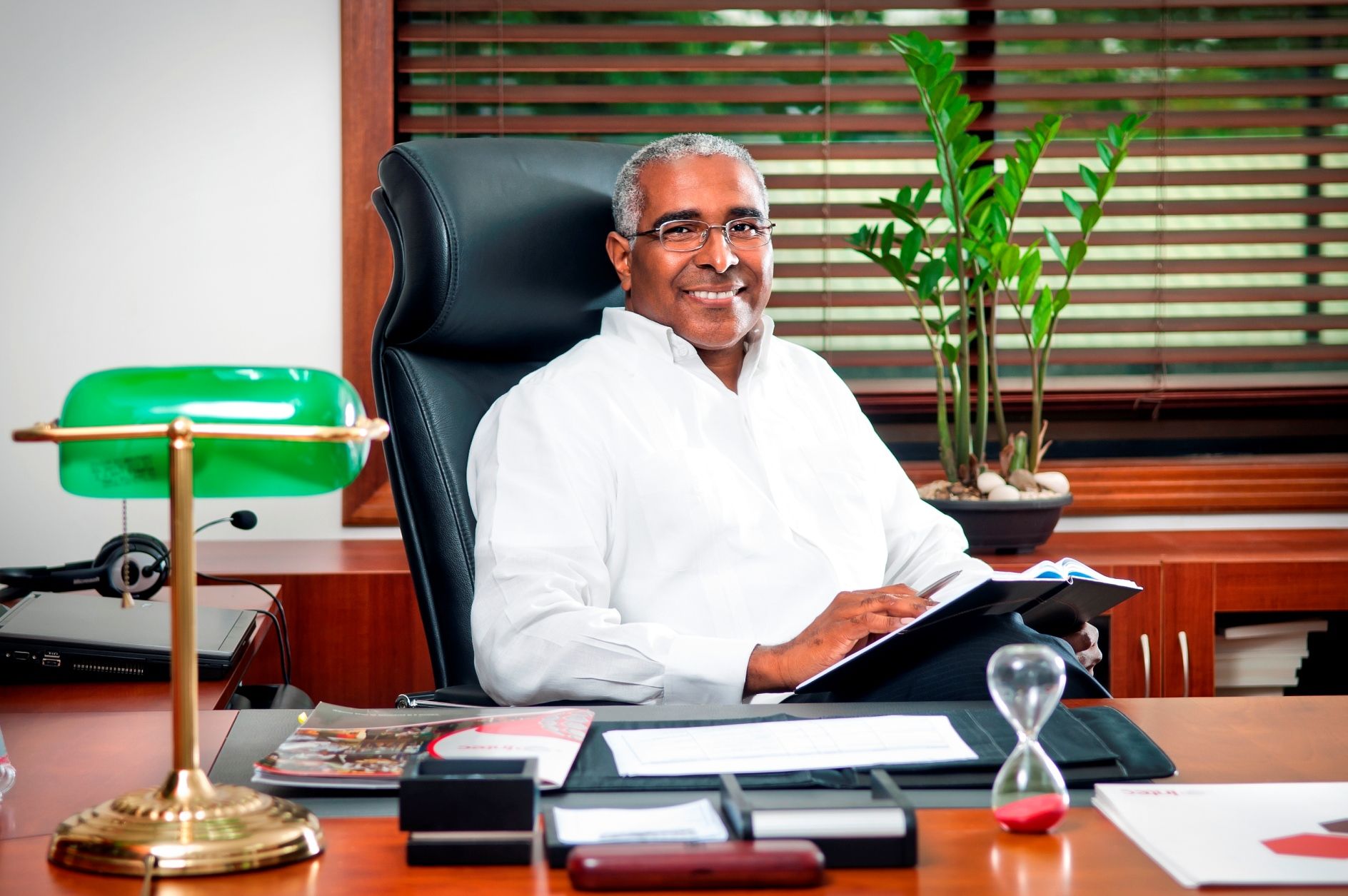Rector%204%20-%20WEB-c056d819 image Rector%204%20-%20WEB-c056d819 Instituto Tecnológico de Santo Domingo - Rolando Guzmán es ratificado como Rector del INTEC