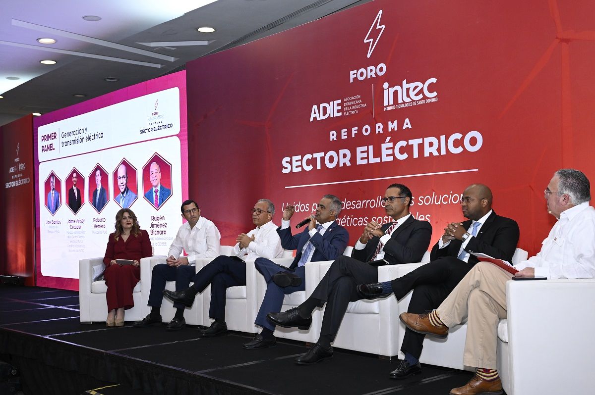 INTEC%20y%20ADIE%20realizaron%20un%20foro%20sobre%20la%20reforma%20del%20sector%20electrico-db8541f9 image INTEC%20y%20ADIE%20realizaron%20un%20foro%20sobre%20la%20reforma%20del%20sector%20electrico-db8541f9 Instituto Tecnológico de Santo Domingo - Gobierno invertirá 450 millones de dólares para mejorar la transmisión de electricidad