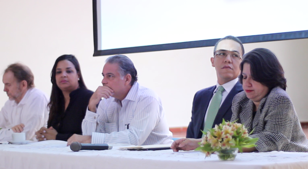Mesa%20principal%20Primer%20Encuentro%20de%20Guionistas%20%20y%20Escritores-e6672e1b image Mesa%20principal%20Primer%20Encuentro%20de%20Guionistas%20%20y%20Escritores-e6672e1b Instituto Tecnológico de Santo Domingo - Guionistas y escritores analizan oportunidades de negocios