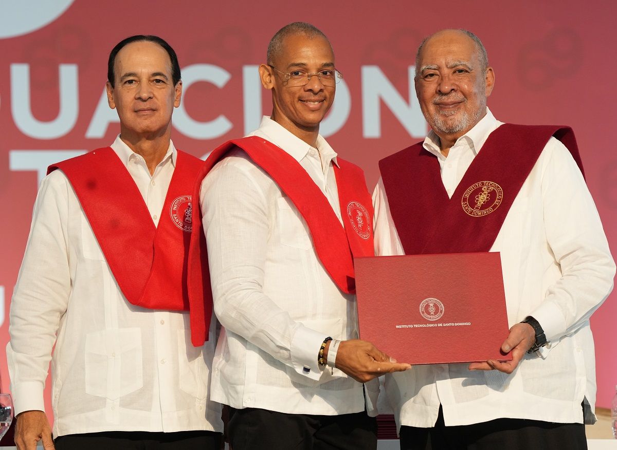 Miguel%20Antonio%20Leonardo%20Sepulveda%20doctor%20en%20Matematicas-fbe86cf3 image Miguel%20Antonio%20Leonardo%20Sepulveda%20doctor%20en%20Matematicas-fbe86cf3 Instituto Tecnológico de Santo Domingo - INTEC gradúa doctor en Matemáticas de República Dominicana